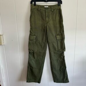 TNA Aritzia Camo Green Cargo Pants 0